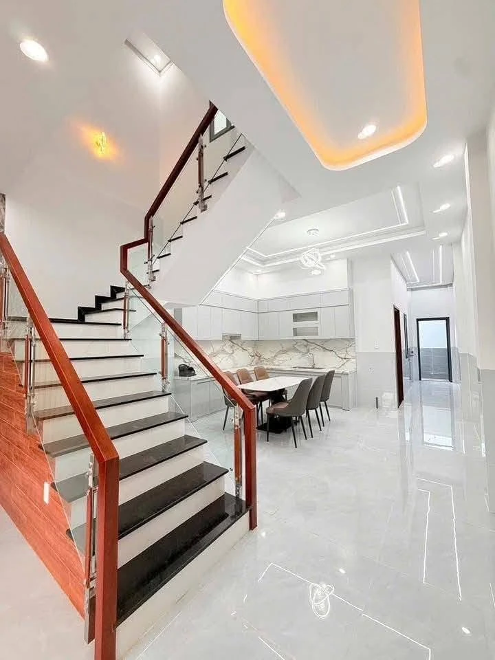 Bán nhà 3PN 130m² nội thất đầy đủ Dĩ An 5.8 tỷ - Ảnh thu nhỏ 5