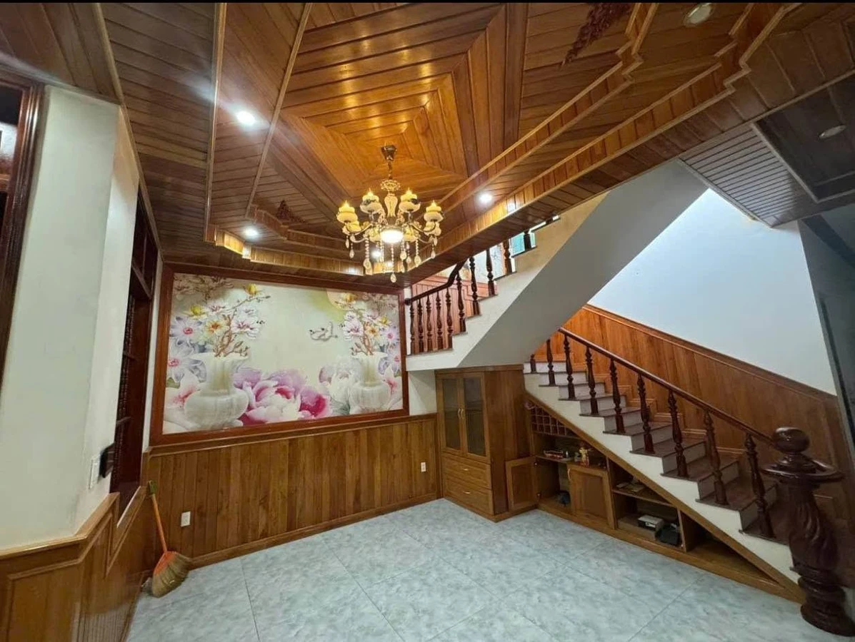 Bán nhà lầu hẻm ô tô 200m² Phan Thiết 3 tỷ 750 - Ảnh thu nhỏ 4