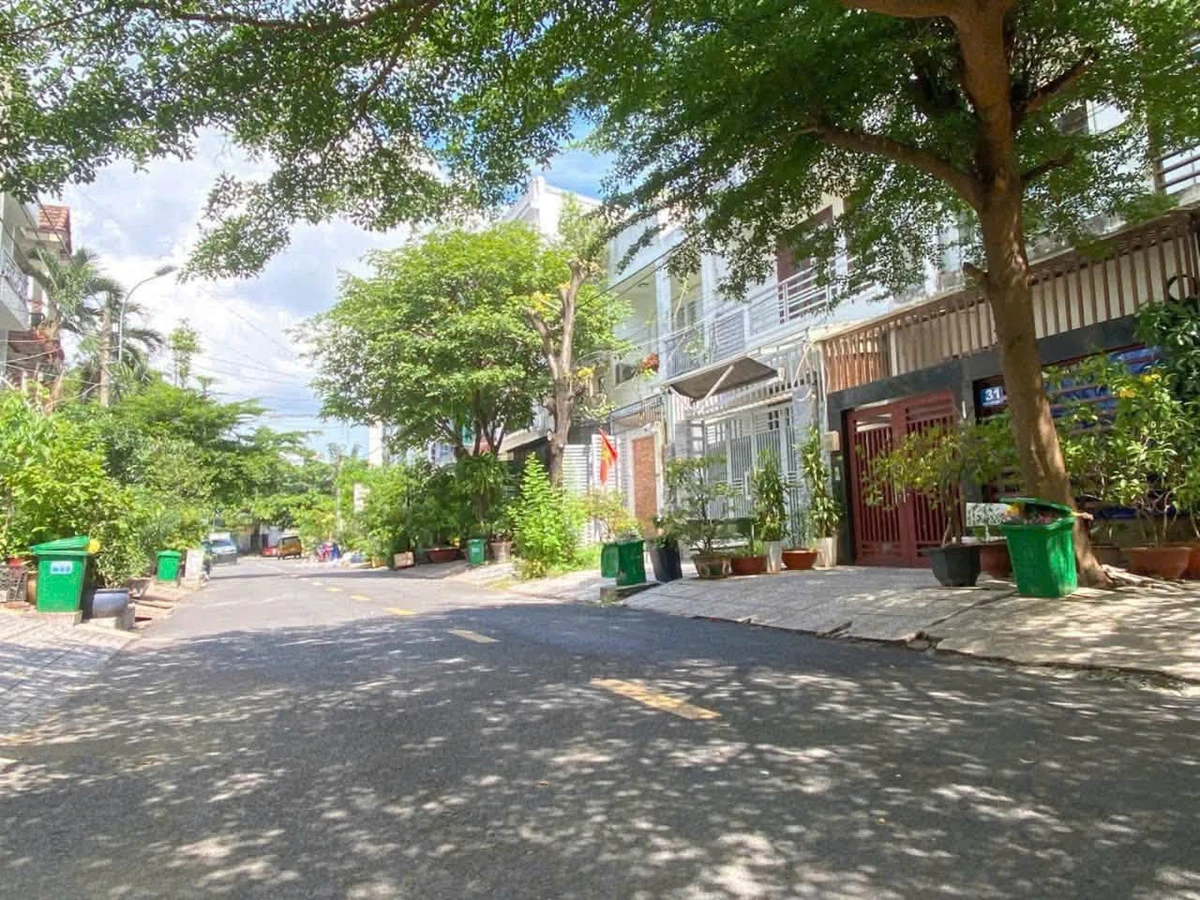 Bán nhà phố 141m² 1 trệt 1 lầu KDC 10 Mẫu, P. Bình Trưng, Quận 2 - 14,9 tỷ - Ảnh 1