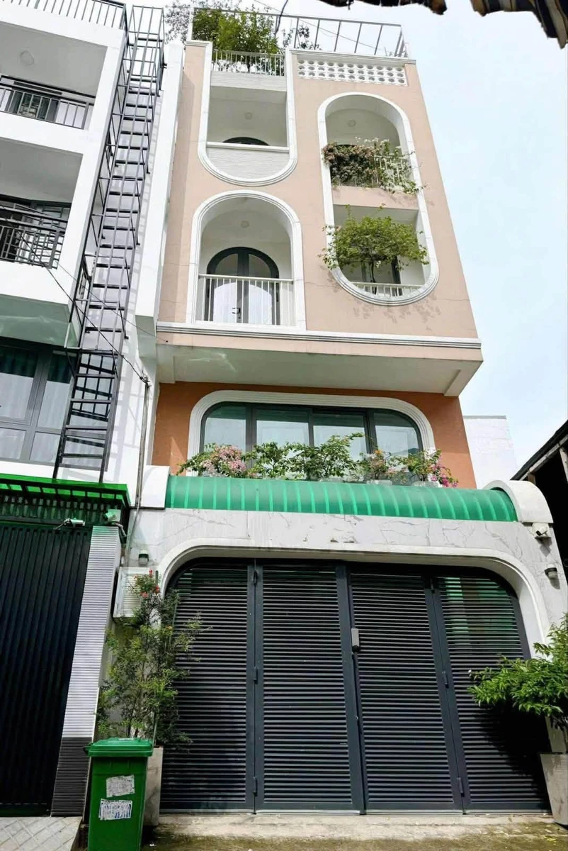 Bán nhà phố Gò Vấp 57m2 ngang 4,5m 5 tầng 9.8 tỷ - Ảnh 1