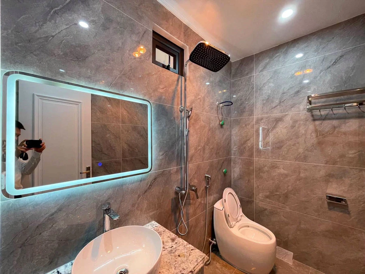 Bán nhà 6 tầng thang máy 40m2 Lê Hồng Phong 7.99 tỷ - Ảnh thu nhỏ 5
