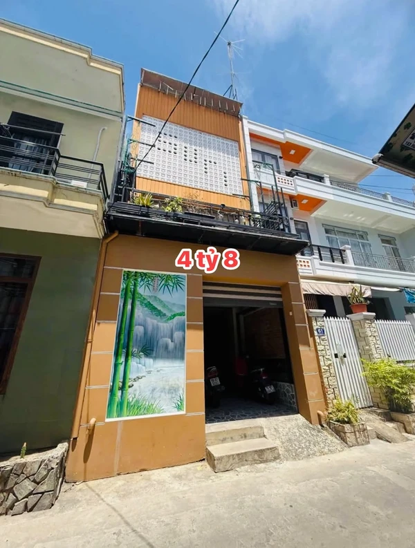 Bán nhà 3 tầng 65m² 2 mặt tiền Phước Tân Nha Trang