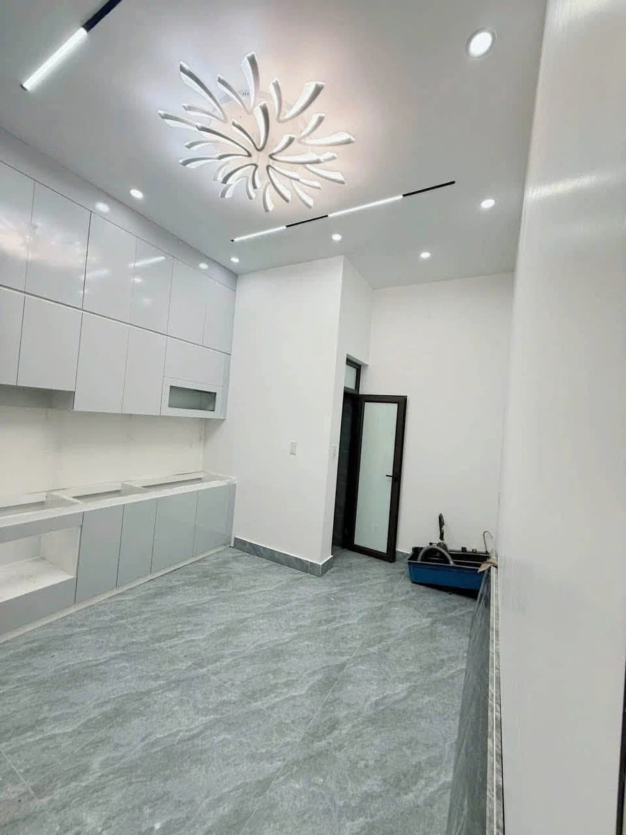 Bán nhà phố 3 tầng 45m² Trần Nguyên Hãn, 3PN 3WC - Ảnh thu nhỏ 2