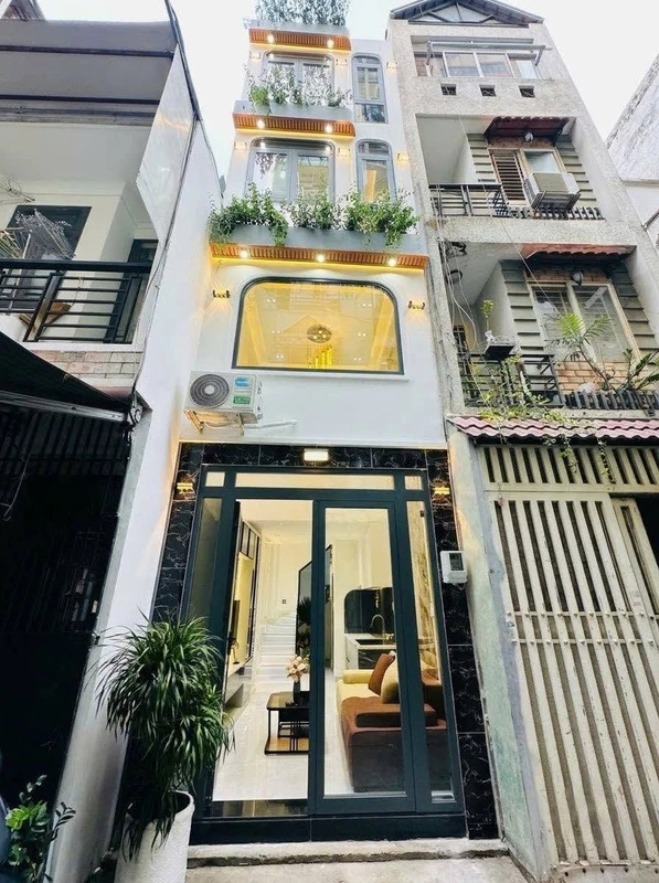 Bán nhà phố 4 phòng 20m² Bàn Cờ, Quận 3 - 5.5 tỷ