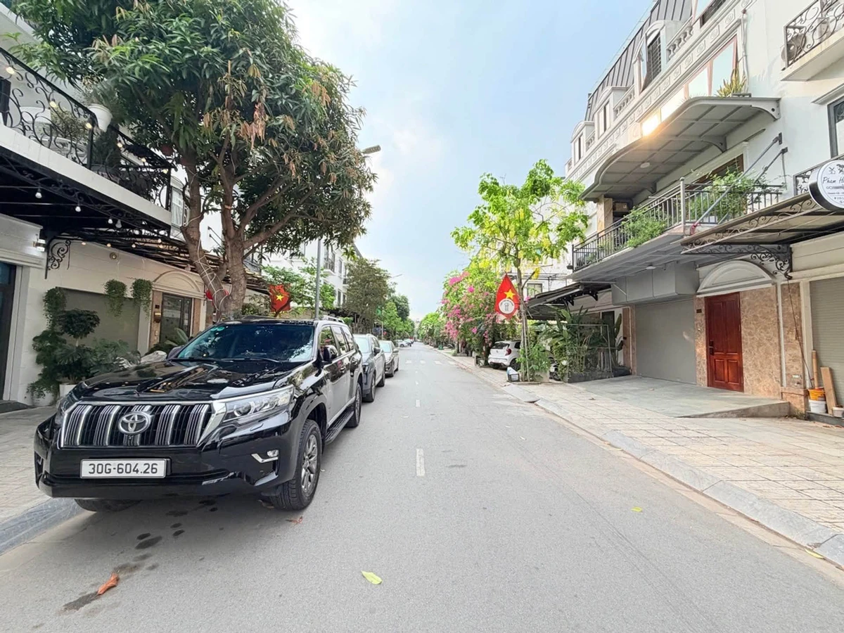 Bán shophouse Lacasta Văn Phú 73m² 4 tầng có thang máy - Ảnh thu nhỏ 2
