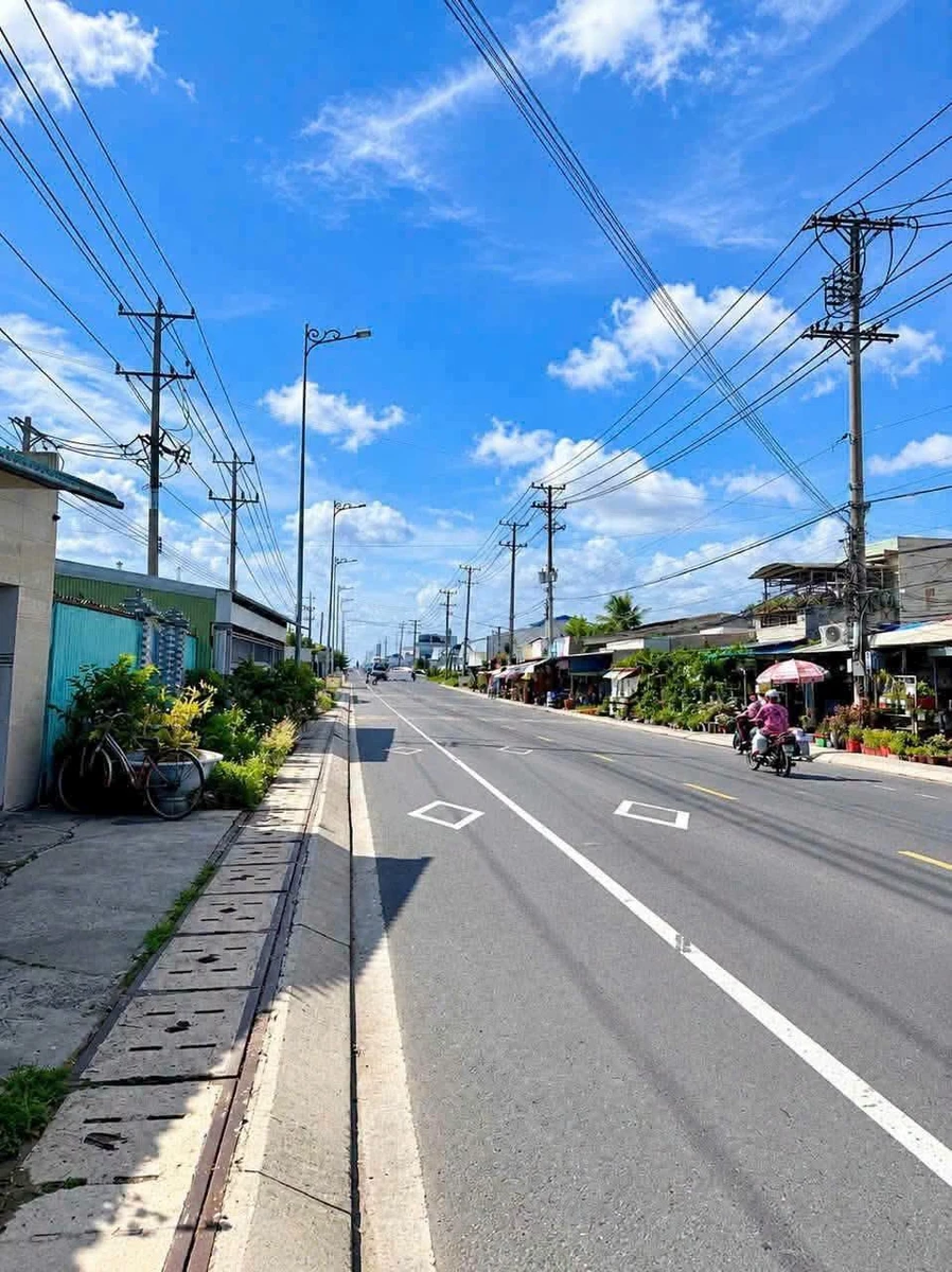 Bán nhà mặt tiền Tỉnh lộ 833, 204m², 5 phòng ngủ, phường Long An, Tây Ninh - Ảnh thu nhỏ 3