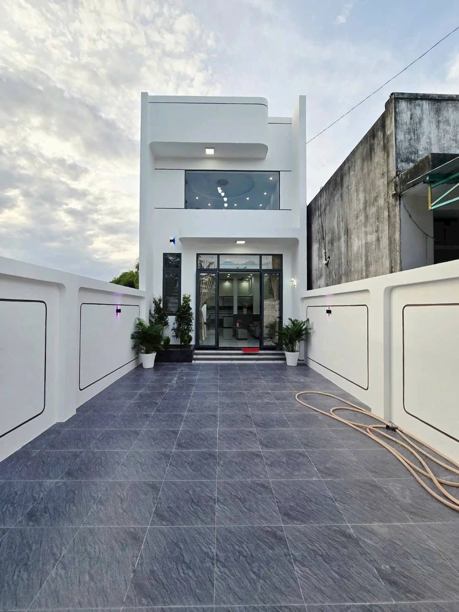 Bán nhà mặt tiền Nguyễn Văn Linh 80m² 3PN - 2,39 tỷ - Ảnh thu nhỏ 2