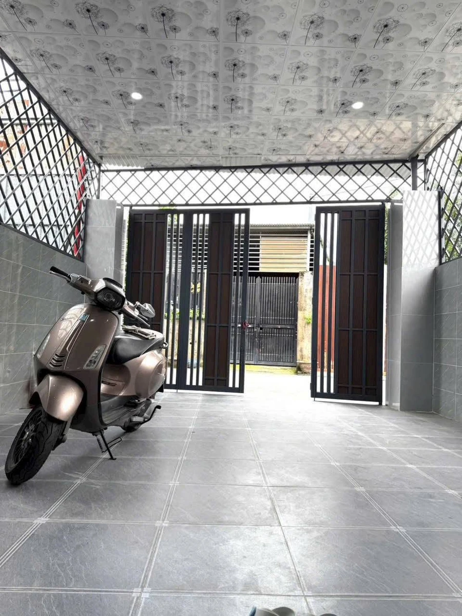 Bán nhà mặt tiền 5x20m kinh doanh, 2 phòng ngủ, giá 2,05 tỷ tại KP4 Trảng Dài - Ảnh 1
