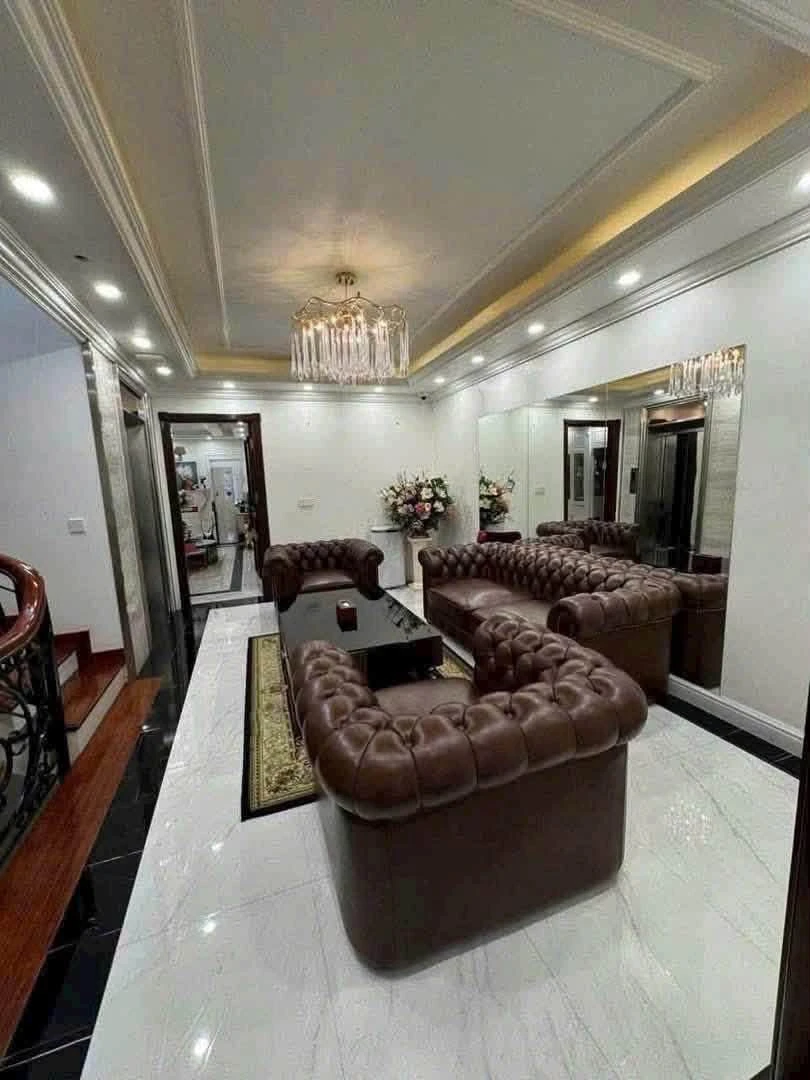 Bán nhà Vinhomes Bến Đoan 127,8 m² full nội thất 22 tỷ - Ảnh thu nhỏ 2