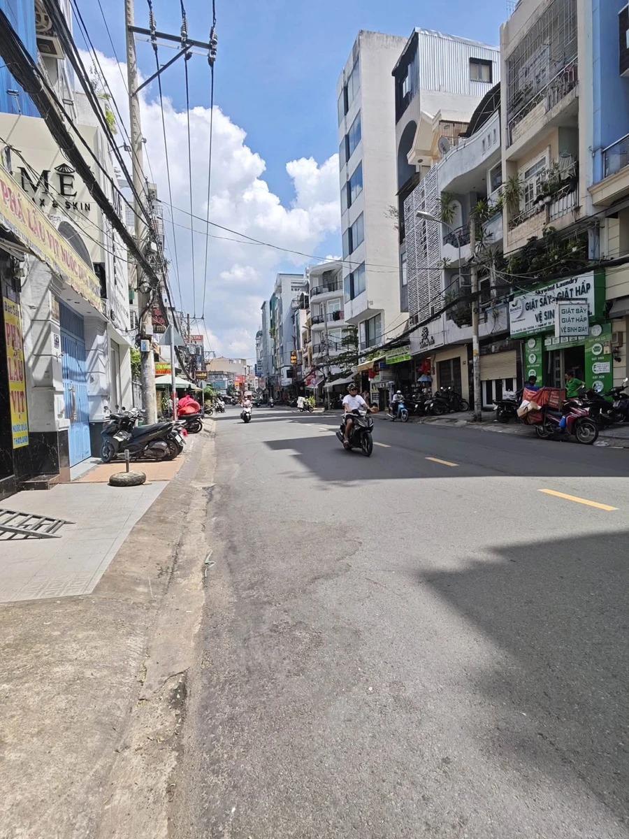 Bán nhà mặt tiền kinh doanh 7 tầng, thang máy, 300m2, Bình Thạnh - Ảnh 1