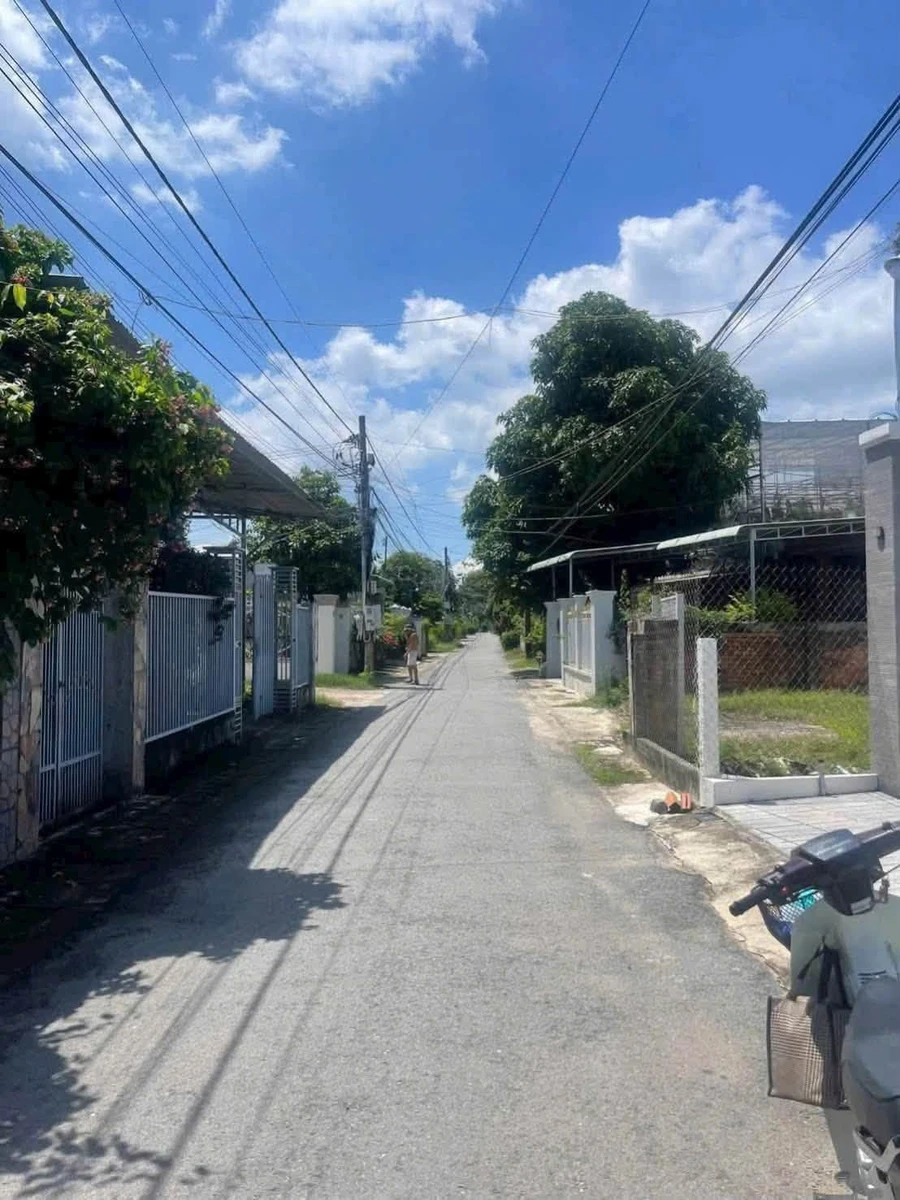 Bán đất nền hậu dài 200m² Tây Ninh giá 1 tỷ 750 - Ảnh 1