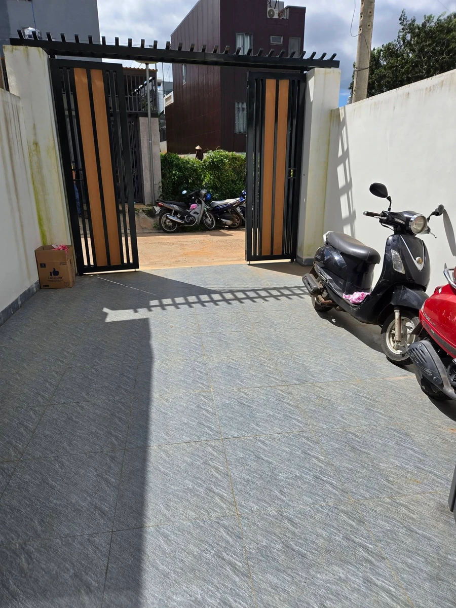 Bán nhà 3PN full nội thất hẻm Trần Quý Cáp, Buôn Ma Thuột, 100m2 - Ảnh thu nhỏ 2
