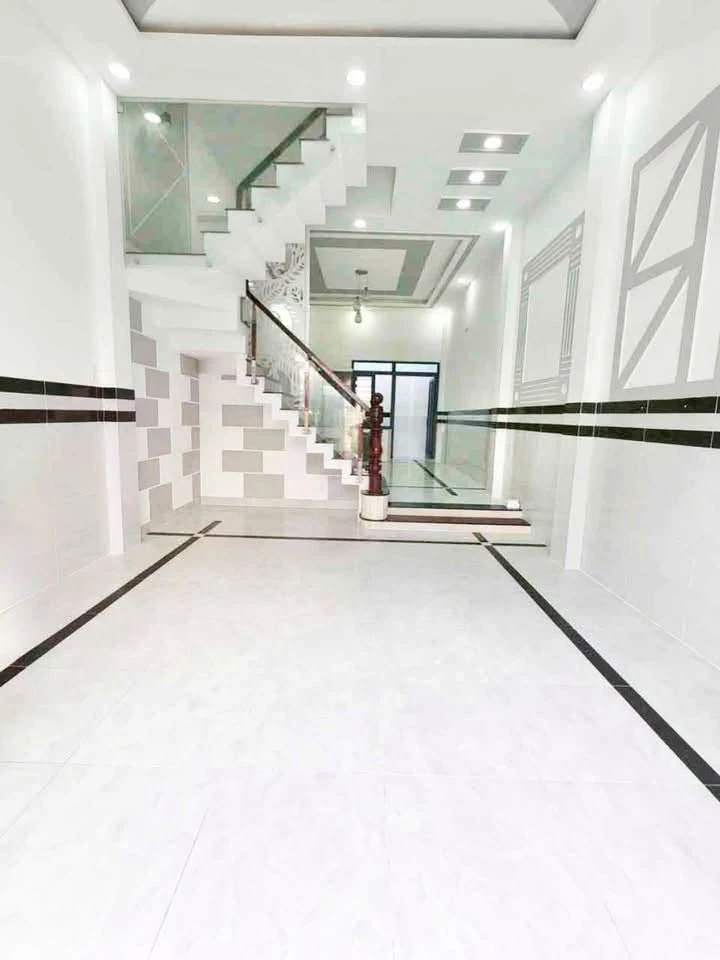 Bán nhà mới 3 tầng BTCT đường Bùi Tư Toàn, hẻm xe hơi, 4,6x17m, giá 7,6 tỷ, Bình Tân - Ảnh thu nhỏ 2