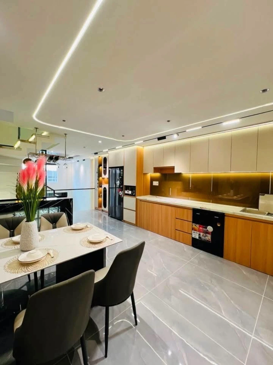 Bán nhà 5 tầng có phòng xông hơi 55m2 Trần Thánh Tông 8.3 tỷ - Ảnh thu nhỏ 3