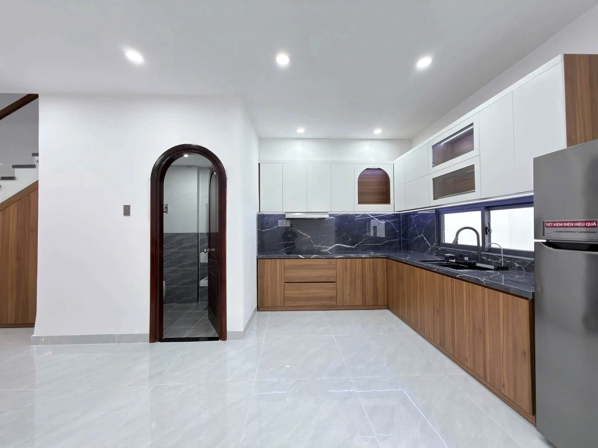 Bán nhà mới 3 tầng 116,28m² đường Đô Lương, khu Bàn Cờ, Nha Trang giá 12,5 tỷ - Ảnh thu nhỏ 3