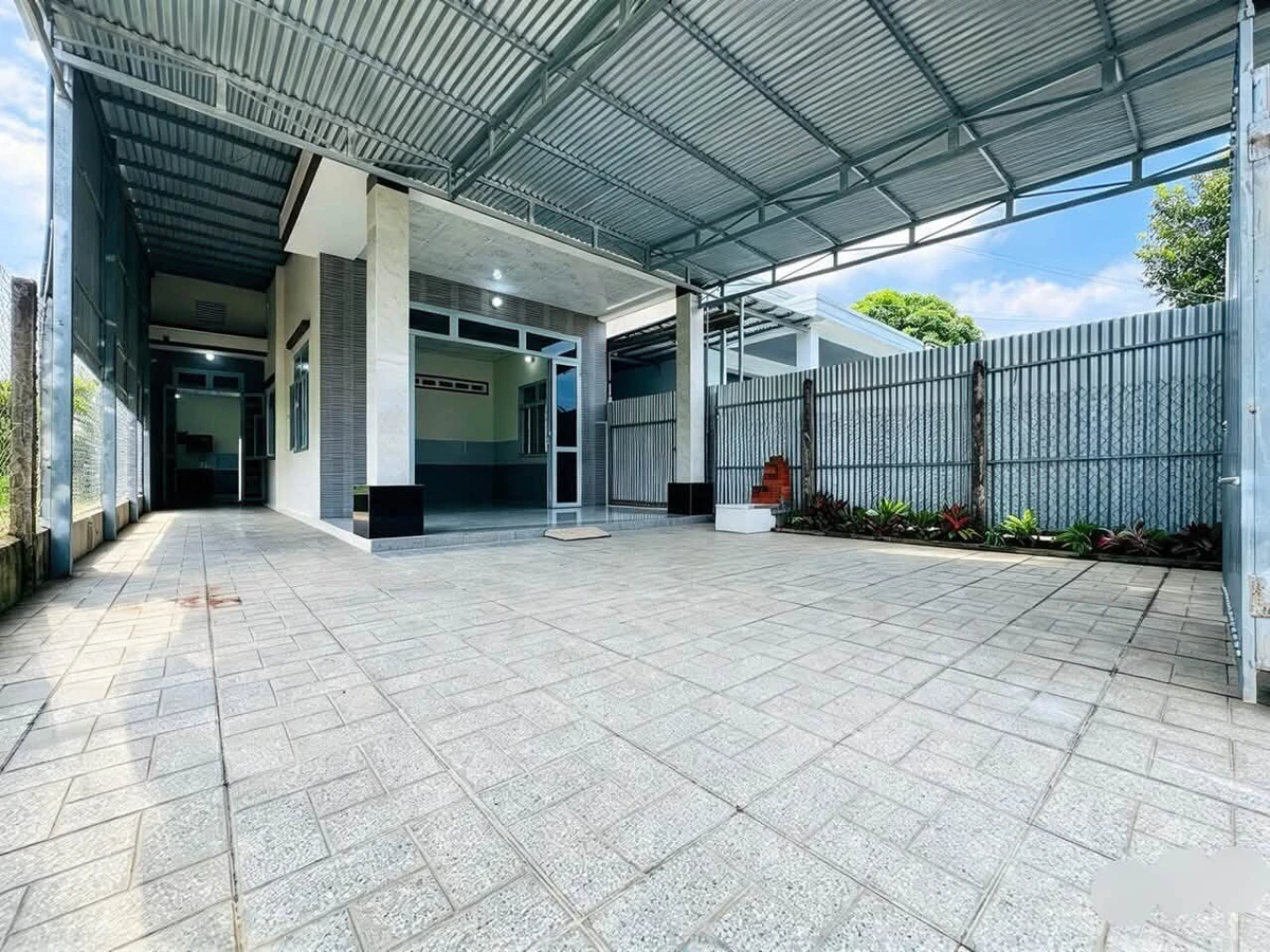 Bán nhà chữ L 3PN 100m² giá 1 tỷ 550 triệu Tây Ninh - Ảnh thu nhỏ 2