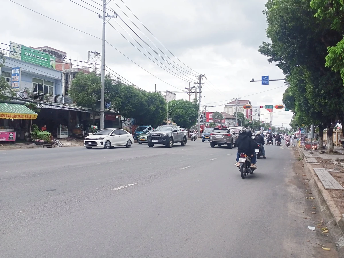 Bán đất mặt tiền Cách Mạng Tháng Tám Tây Ninh, 110m2 - Ảnh thu nhỏ 2