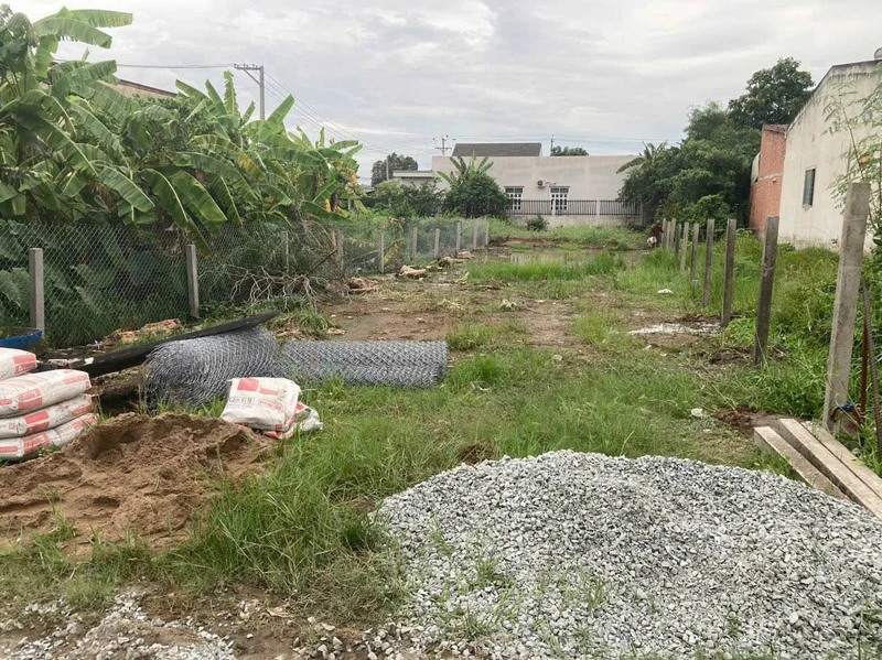 Bán đất mặt tiền Nguyễn Kim Công Tân An 118,8 m2