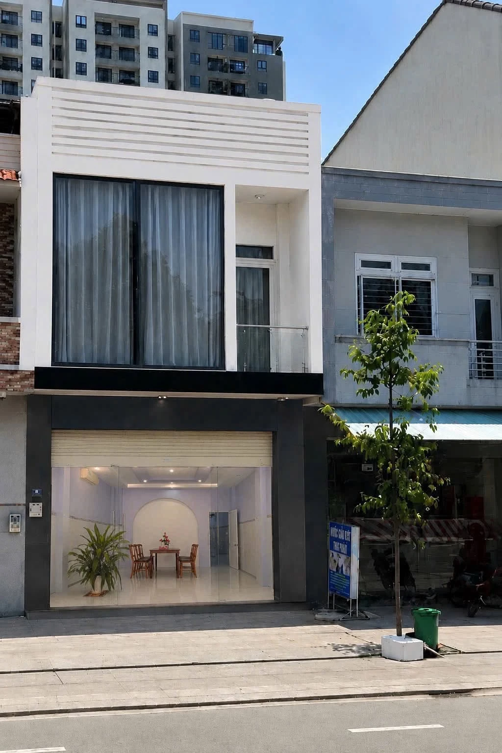 Bán nhà 1 trệt 1 lầu ngang 5x20, 3 phòng ngủ full nội thất đường Trường Chinh, Phú Mỹ - Ảnh 1