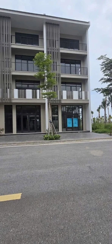 Bán shophouse view biển 105m² Horizon Bay Quảng Ninh 1 tỷ