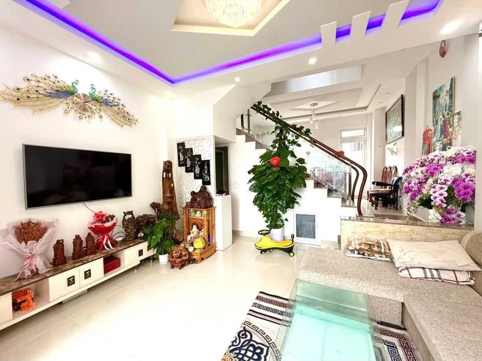 Bán nhà 3 tầng 4 phòng 335m² gần Đại học Đà Lạt 7.2 tỷ - Ảnh thu nhỏ 3
