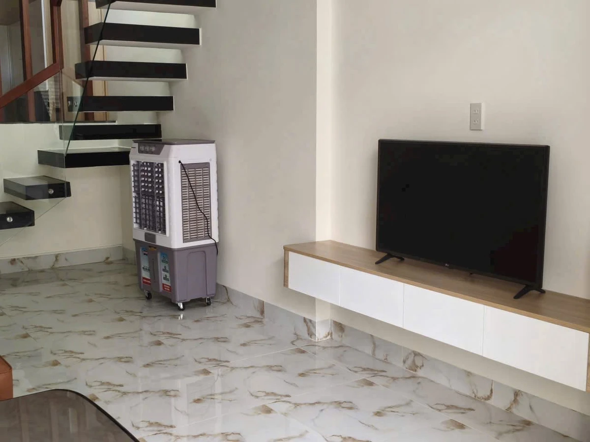 Cho thuê nhà mới xây 2 tầng 130m2 gần Scenia Bay, Bắc Nha Trang giá 22 triệu/tháng - Ảnh thu nhỏ 4