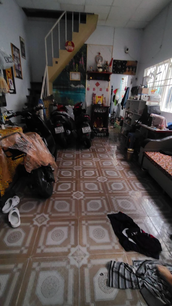 Bán nhà 2 tầng 50m2 Quận 7 có sân để xe - Ảnh thu nhỏ 2