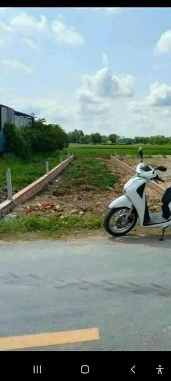 Bán lô đất mặt tiền Bầu Sen Long An 200m2 giá 2.3 tỷ - Ảnh 1