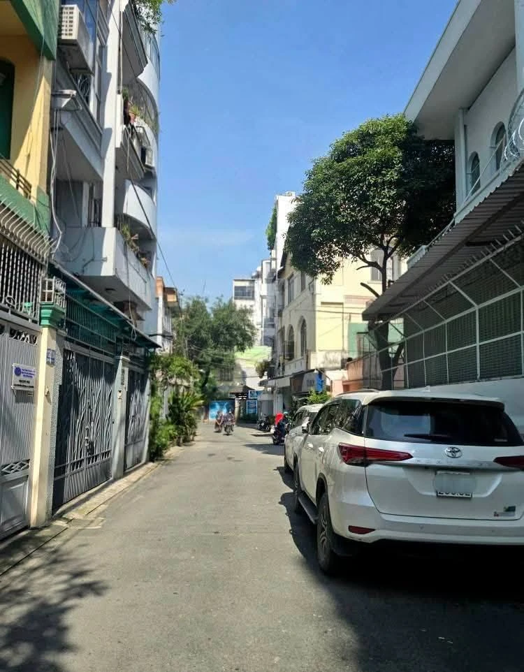 Bán biệt thự 4 tầng 142m2, 8PN, full nội thất, khu sân bay Tân Bình - Ảnh thu nhỏ 2