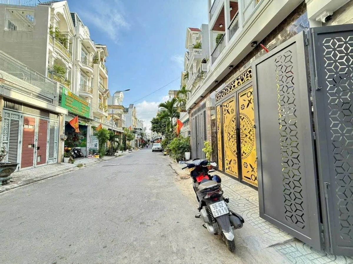 Bán nhà 4 tầng thang máy 88m² Q.12, MT kinh doanh 8.95 tỷ - Ảnh thu nhỏ 3