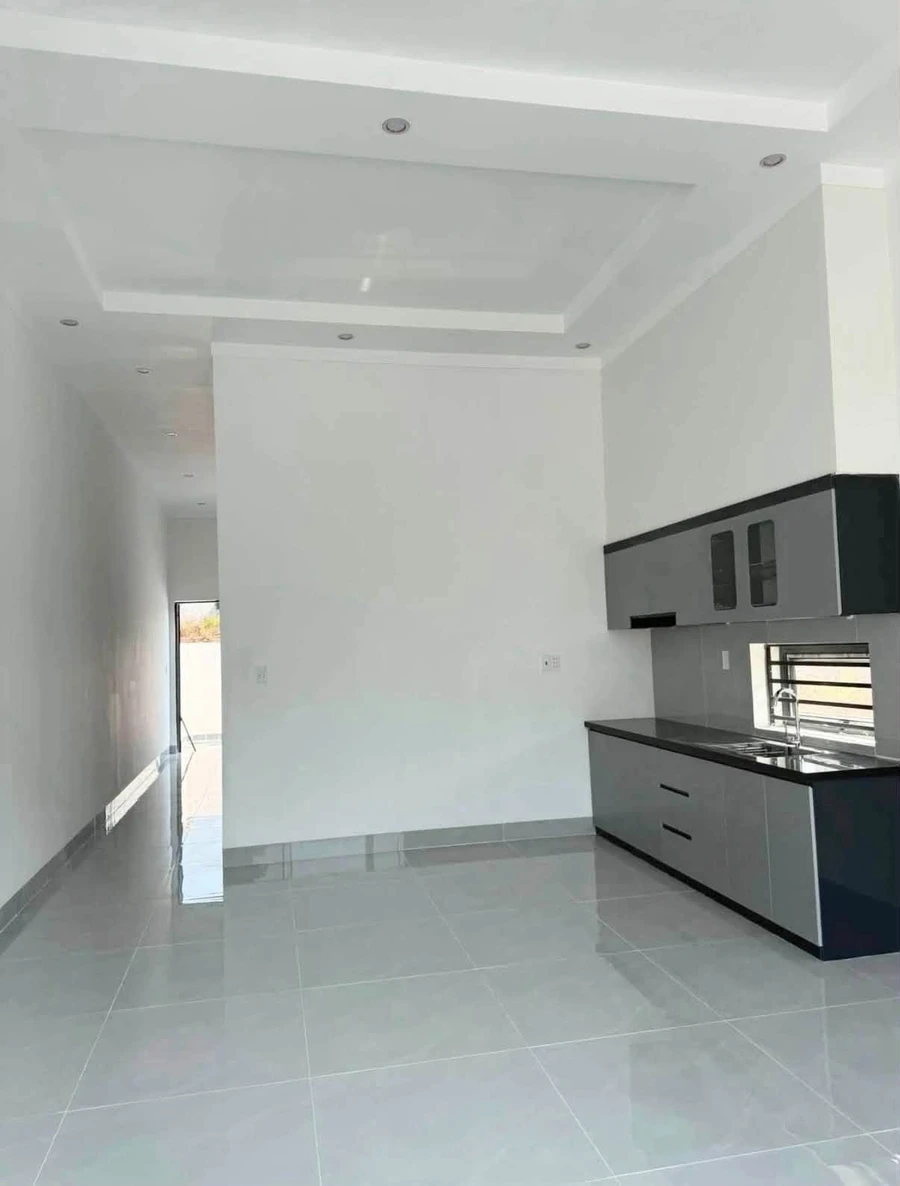 Bán nhà 2 PN Đồng Xoài, 120m², 1 tỷ - Ảnh thu nhỏ 2