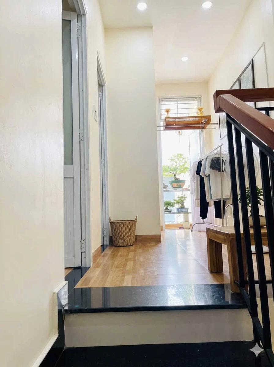 Nhà bán 2 tầng gần sông Hàn 40m2 giá 3.1 tỷ - Ảnh thu nhỏ 2