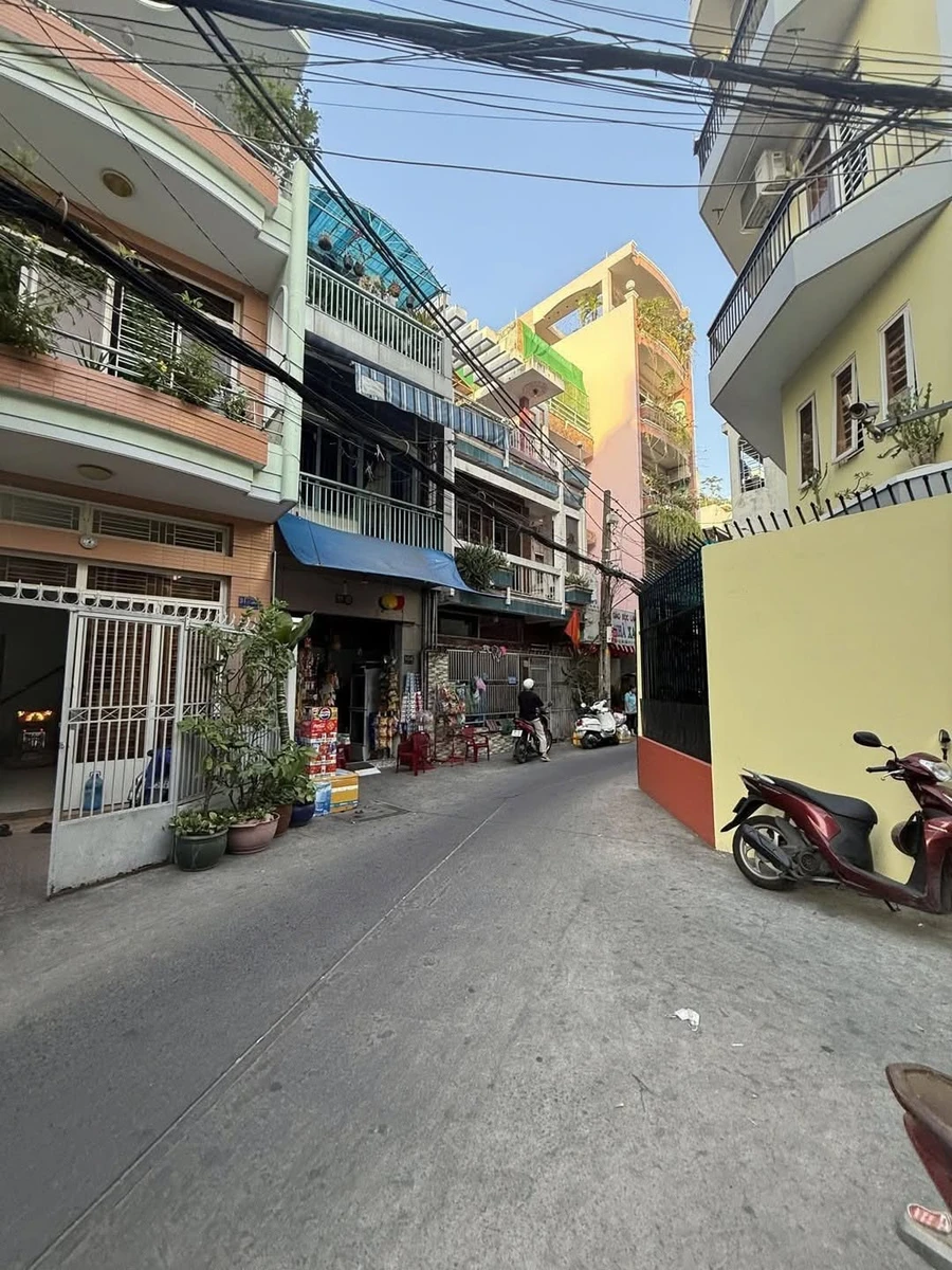 Bán nhà 2 tầng 2PN ~30m2 Cách Mạng Tháng 8 Q10 opal - Ảnh 1