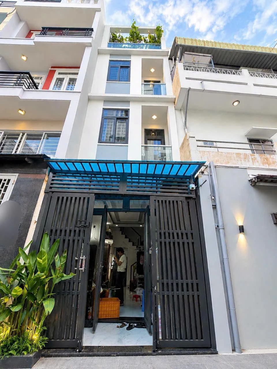 Bán nhà mới 2PN 71.7m2 Quận 11 giá 4.58 tỷ - Ảnh 1