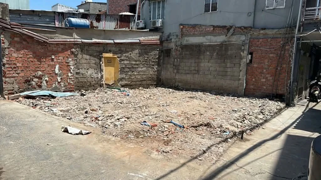 Bán lô góc kiệt ôtô 60m2 gần biển Nguyễn Tấn Thành - Ảnh 1