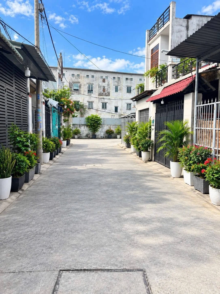 Bán nhà Bình Tân 4PN 76m² giá 2,75 tỷ - Ảnh thu nhỏ 3