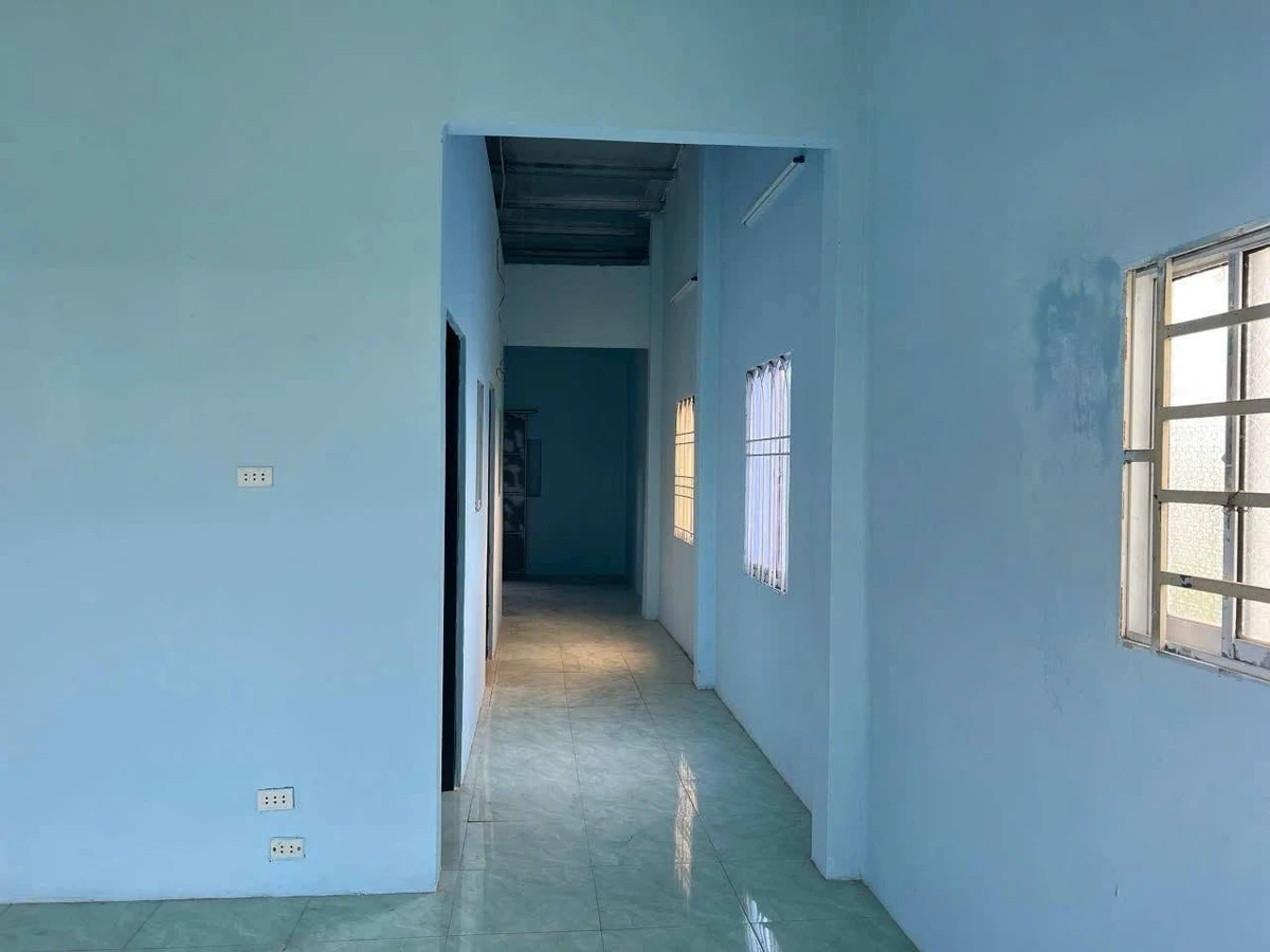 Bán nhà mặt tiền Hòa Khánh, Long An, 100m² 2 phòng - Ảnh thu nhỏ 5