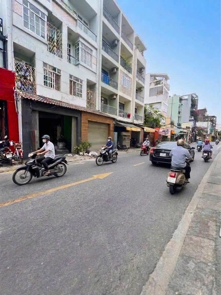 Bán nhà mặt tiền Trịnh Đình Trọng, Tân Phú, 75m2, 5 tầng, giá nhỉnh 12 tỷ - Ảnh 1