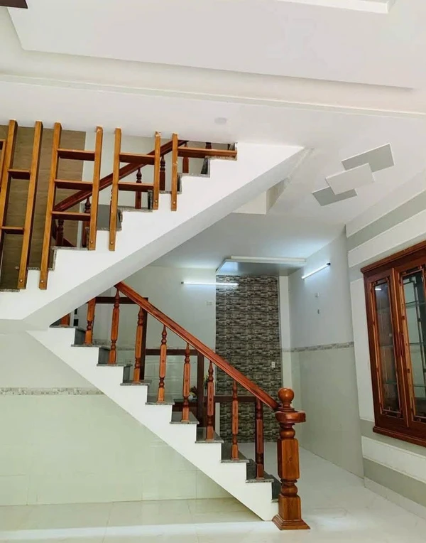 Bán nhà mặt tiền 3 tầng 50m² Ghềnh Ráng Quy Nhơn