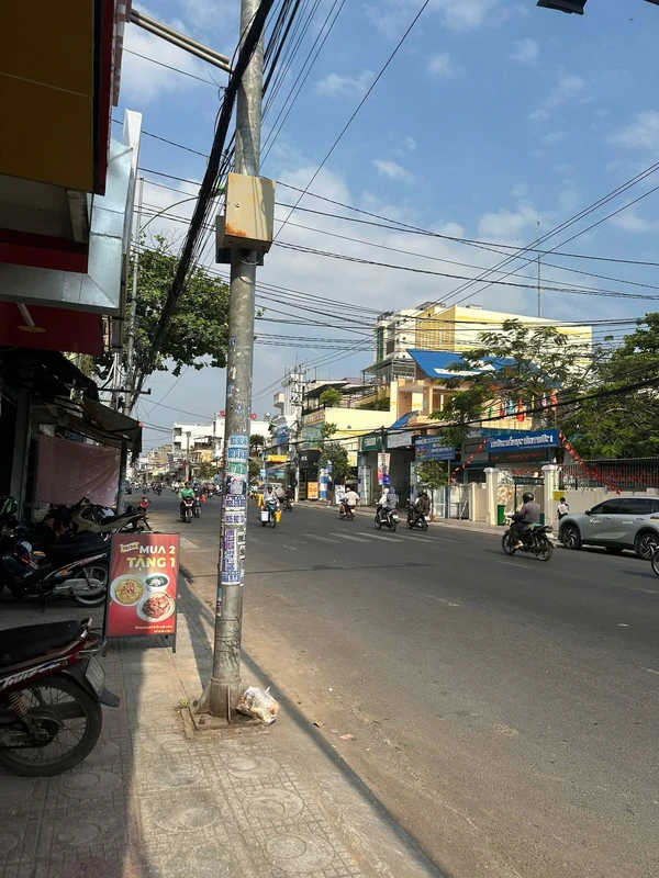 Bán nhà mặt tiền 2/4 Bắc Nha Trang, 3PN, 49.4m², 8.5 tỷ