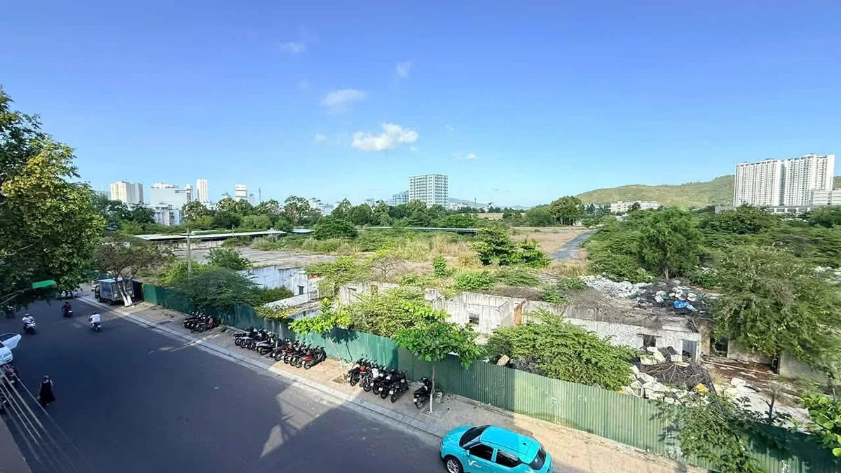 Bán nhà góc 2 mặt tiền 95m² Trường Sa, Nha Trang - 15,5 tỷ - Ảnh thu nhỏ 2