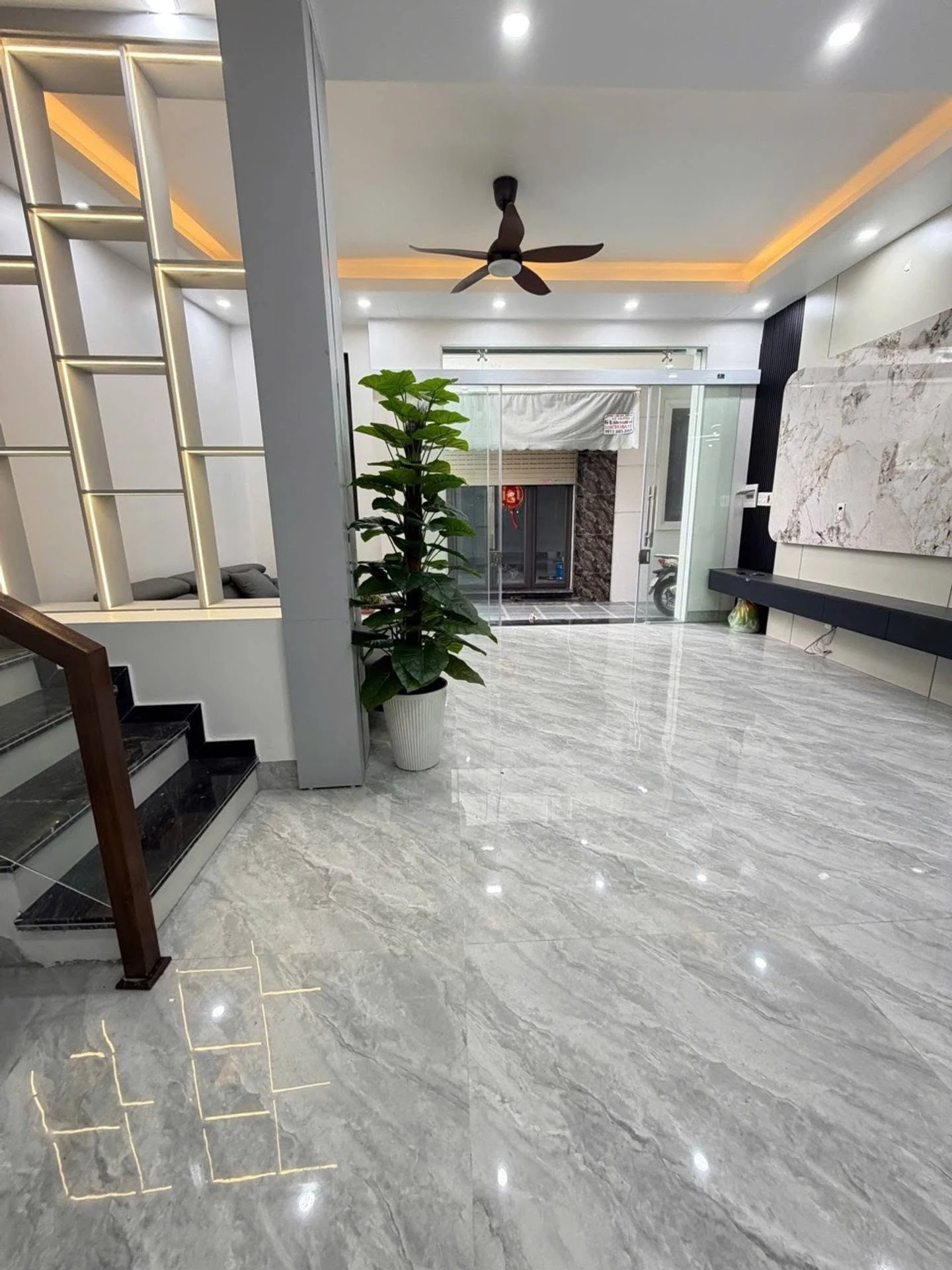 Bán nhà độc lập 4 phòng ngủ 41m² Miếu Hai Xã, giá 2,95 tỷ - Ảnh 1
