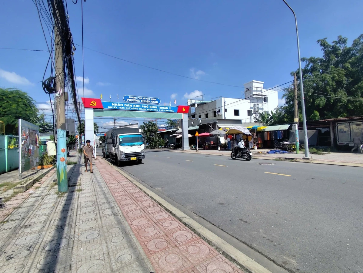 Bán nhà mặt tiền 128m² khu Thuận Giao, Bình Dương 5.5 tỷ - Ảnh thu nhỏ 2