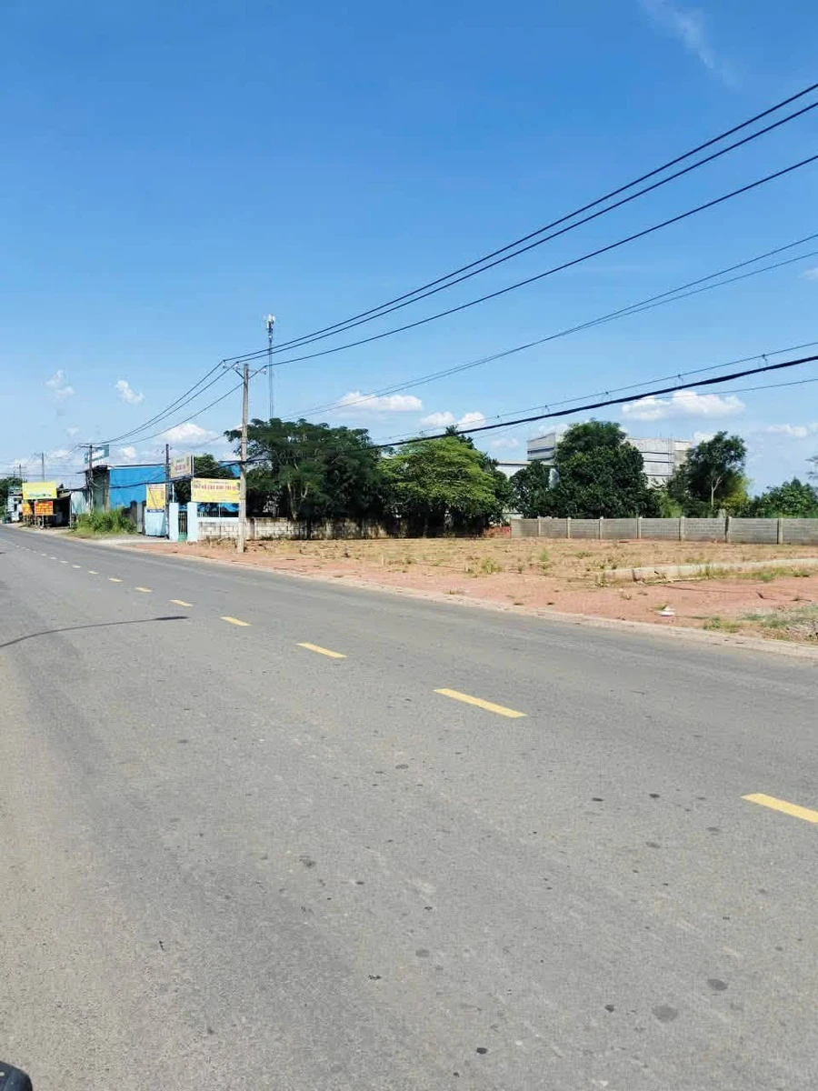Bán đất mặt tiền Nguyễn Hoàng Trảng Bom 165m² sổ riêng 2 tỷ - Ảnh thu nhỏ 4