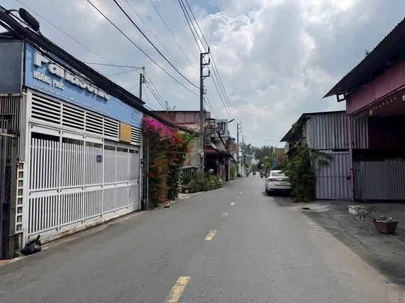 Cho thuê mặt bằng mặt tiền 200m² đường Nguyễn Ngọc Nhựt, Phường 4, Bến Tre giá 7 triệu/tháng