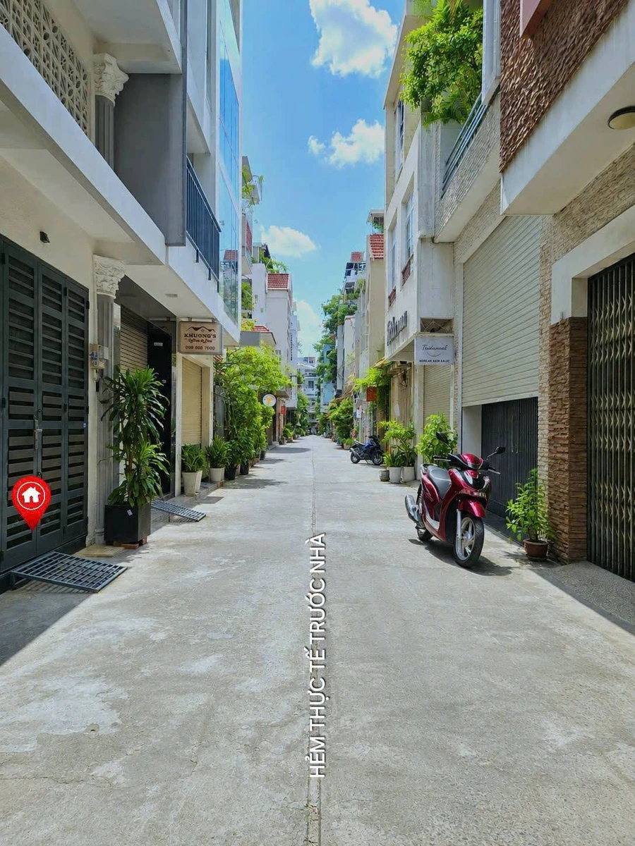 Bán nhà 4 tầng ngang 7m, 65m², 5PN đường Đoàn Thị Điểm, Phú Nhuận - Ảnh 1