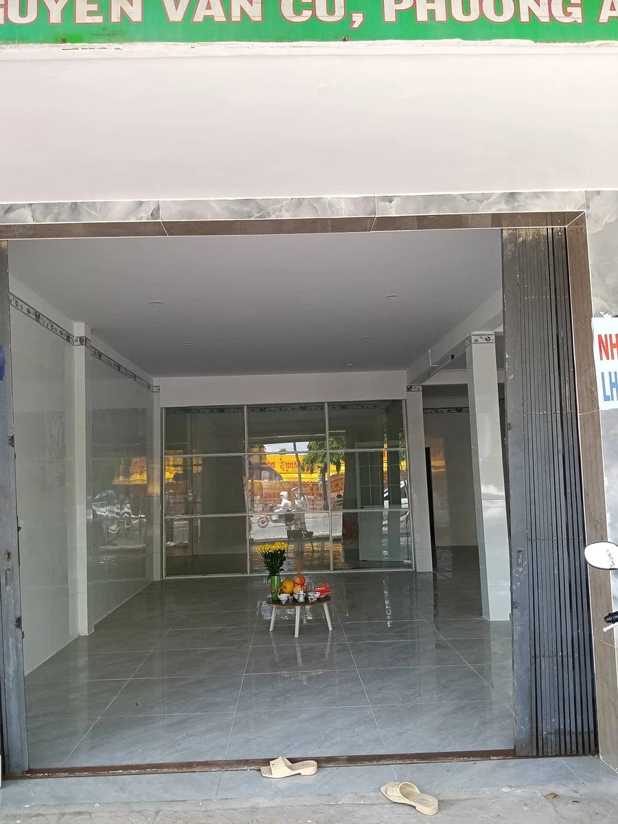 Cho thuê mặt tiền Nguyễn Văn Cừ 6m x 15m Cần Thơ - Ảnh thu nhỏ 2