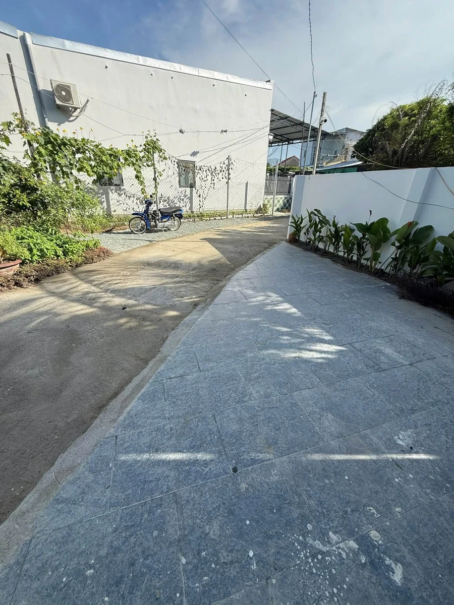 Bán biệt thự vườn 231m2 full nội thất Diên Sơn 3 tỷ 450 triệu - Ảnh thu nhỏ 3