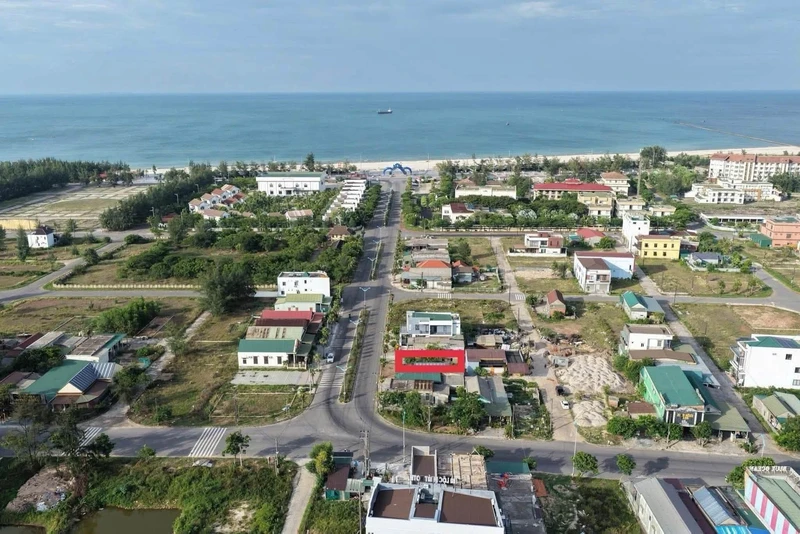 Bán đất mặt tiền 200m² Cửa Việt, Quảng Trị
