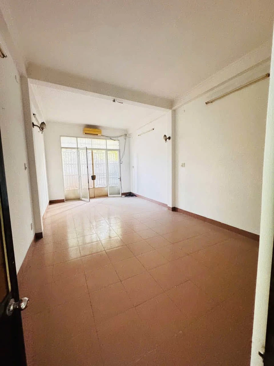 Bán nhà mặt tiền Đồng Khởi 220m² kinh doanh đắc địa - Ảnh thu nhỏ 3